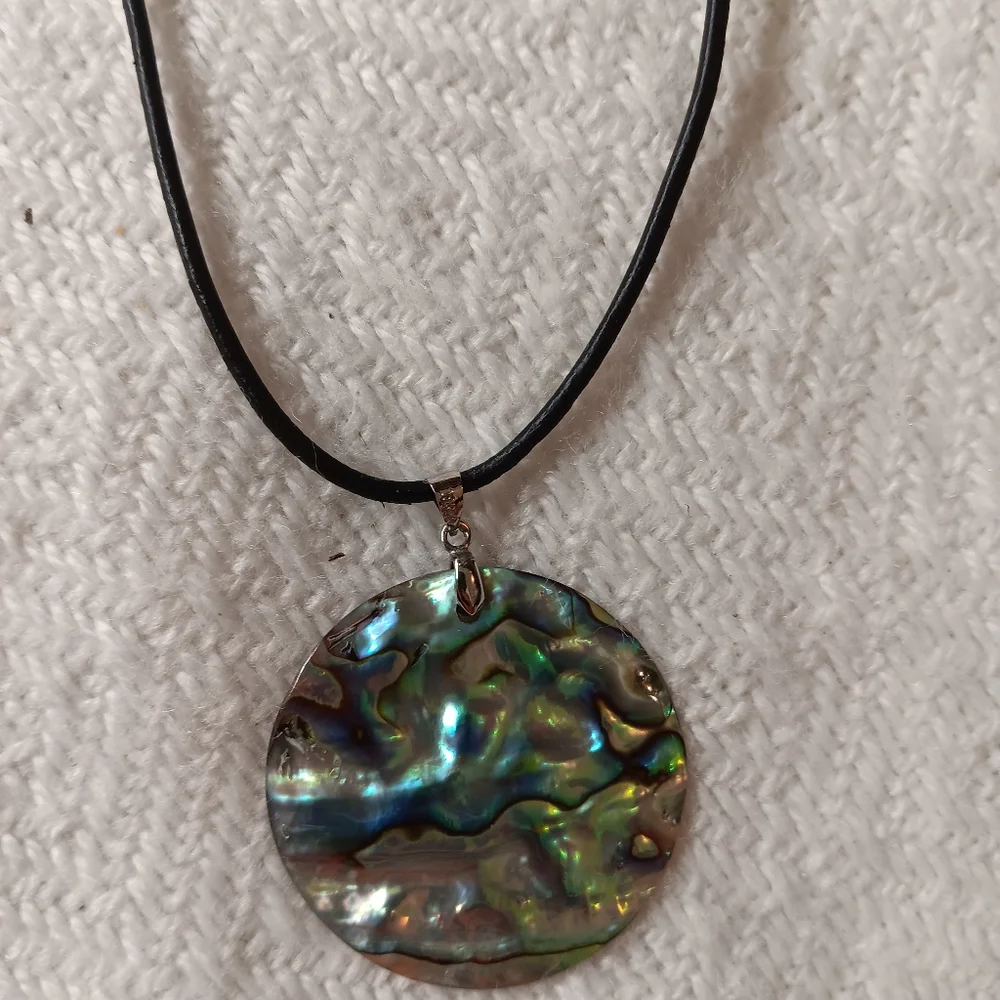 Green and Blue  Pendant Necklace - Picture 2 of 4